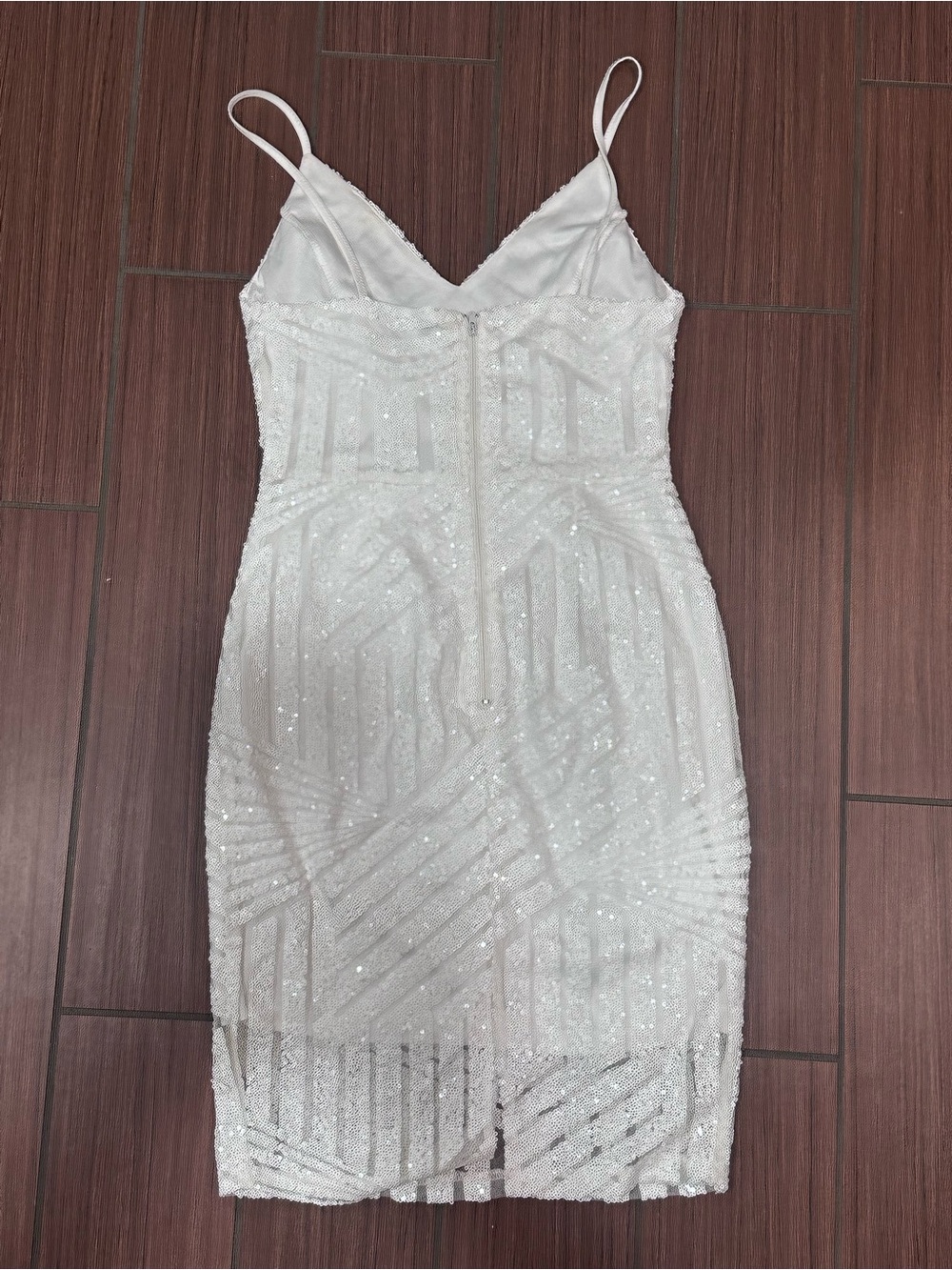 Charlotte Russe White Sequin V-Neck Bodycon Dress - Picture 2 of 3